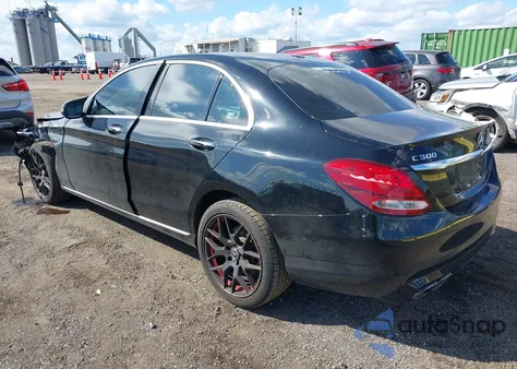 2018 Mercedes-Benz C 300 4Matic из США, поврежденный, VIN 55SWF4KB2JU280858